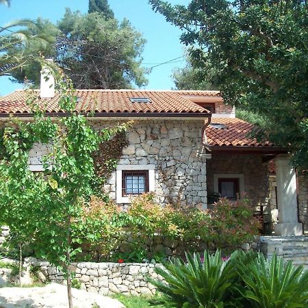 Villa Stone House Retreat à Mali Lošinj Extérieur photo