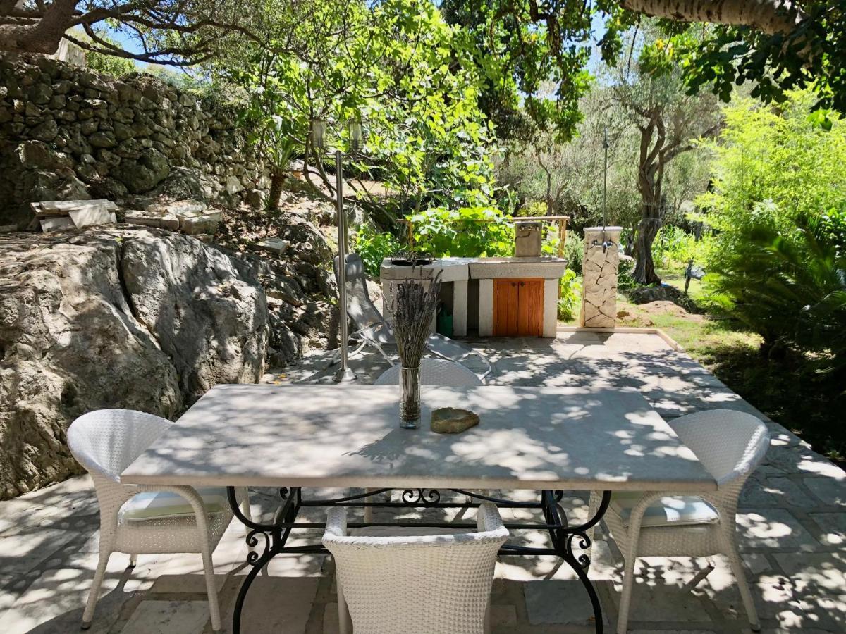 Villa Stone House Retreat à Mali Lošinj Extérieur photo