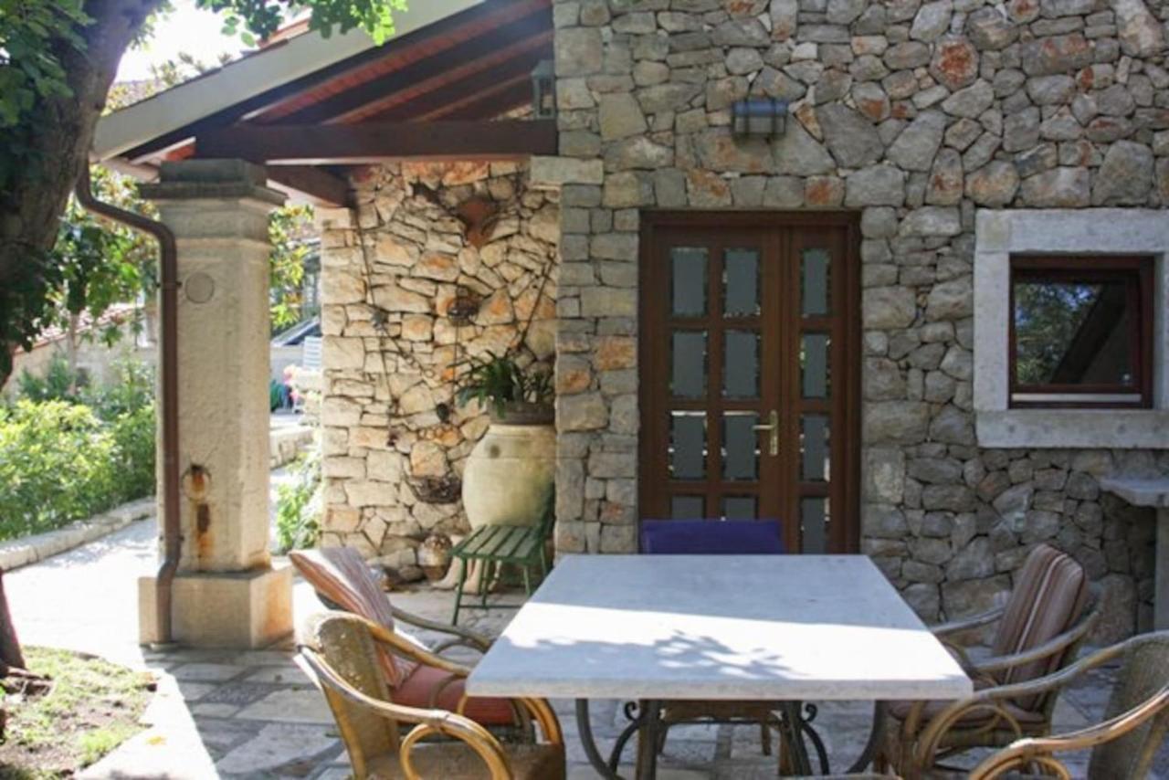 Villa Stone House Retreat à Mali Lošinj Extérieur photo
