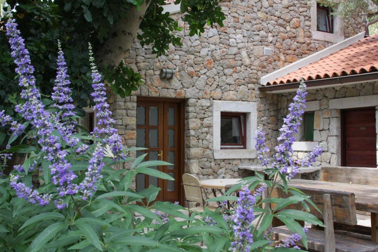 Villa Stone House Retreat à Mali Lošinj Extérieur photo